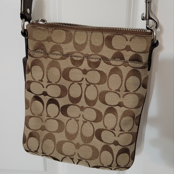 Coach Crossbody Purse - Picture 5 of 6